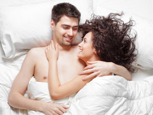 προκαλεί μια γυναίκα